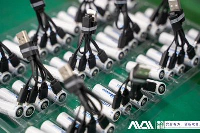 مزايا واتجاهات-استبدال بطاريات الليثيوم القابلة لإعادة الشحن عبر USB بالبطاري...